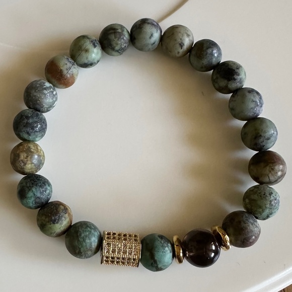 8mm Matte African Turquoise Stretch Bracelet w/ Gold Pave Spacers - Picture 3 of 7